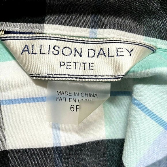 Petite Plaid Button Down Short Sleeve Shirt - Picture 4 of 4